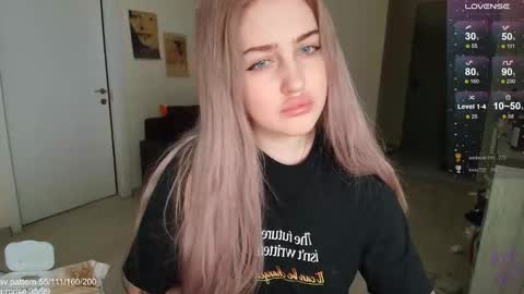 traumfrau Kira angel face devil eyes I SELL A LOT VIDEO IN GALLERY online show from 02.14.26