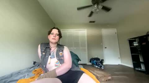 Snapshot of gothydoll chatting on 05.29.26 Doll online show from 05.29.26