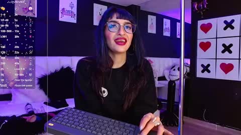 Meredith Alessandra online show from 02.19.25