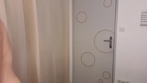 goura2000 online show from 01.27.25