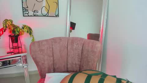 GRACE KIROZ online show from 09.15.25