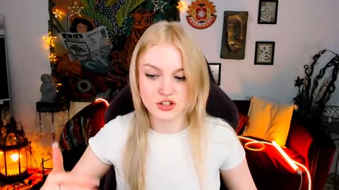 Grace Glamour online show from 01.15.25