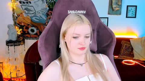 Grace Glamour online show from 01.26.25