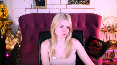 Grace Glamour online show from 09.14.25