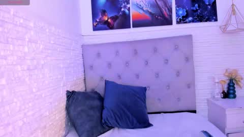 Snapshot of graceymilf999 chatting on 03.07.25 Gracey Milf online show from 03.07.25