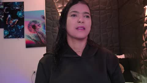 Snapshot of graceymilf999 chatting on 10.24.25 Gracey Milf online show from 10.24.25