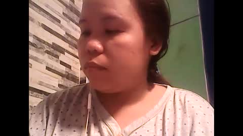 Snapshot of graciabuttercup chatting on 12.25.24 gracia online show from 12.25.24