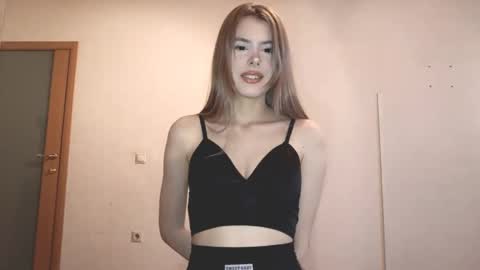 Snapshot of graciegerbig chatting on 05.17.26 Emily online show from 05.17.26