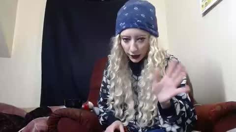 gracielynne1989 online show from 12.22.25