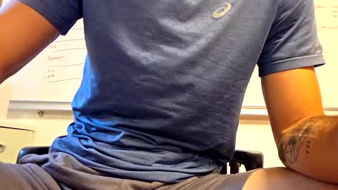 Snapshot of grandbi chatting on 09.17.25 grandbi online show from 09.17.25