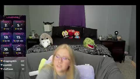 Snapshot of graniteaura chatting on 06.19.26 graniteaura online show from 06.19.26