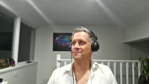 Snapshot of grattitude chatting on 02.06.26 grattitude online show from 02.06.26