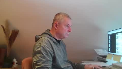 Snapshot of grau197077 chatting on 02.05.26 grau197077 online show from 02.05.26