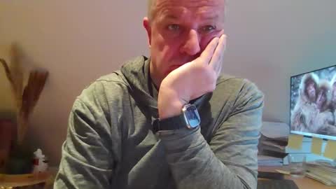 Snapshot of grau197077 chatting on 02.11.26 grau197077 online show from 02.11.26