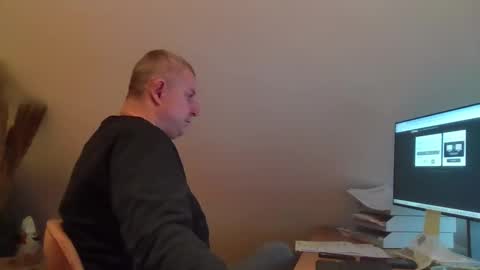 Snapshot of grau197077 chatting on 02.18.26 grau197077 online show from 02.18.26