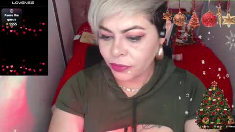 Snapshot of grecia_horny chatting on 12.19.24 Grecia online show from 12.19.24