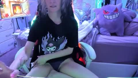 Snapshot of greeneyedlovexo chatting on 02.12.26 GreenEyedLovexo online show from 02.12.26