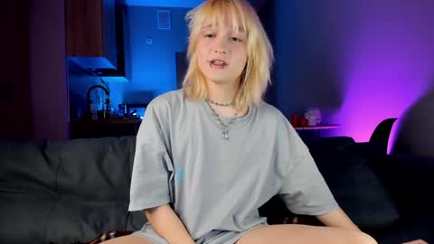 Greg-independent model online show from 01.25.25