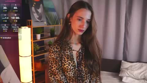 Snapshot of gregoryturnbo chatting on 11.17.25 Ivy online show from 11.17.25