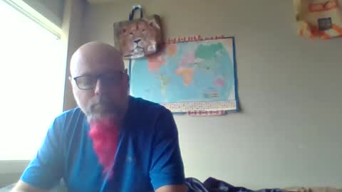 Snapshot of gregrev chatting on 05.11.26 gregrev online show from 05.11.26