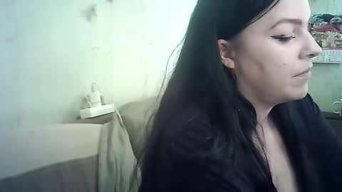 Snapshot of greta_tamar chatting on 02.12.25 Greta Tamar online show from 02.12.25