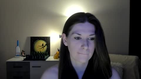 Snapshot of gretamiln chatting on 03.08.26 Greta online show from 03.08.26