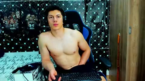 Snapshot of griego01 chatting on 05.16.26 griego01 online show from 05.16.26