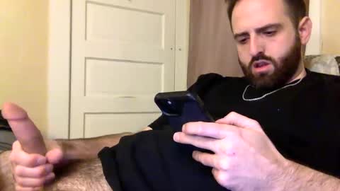 Snapshot of grobs123 chatting on 12.30.24 grobs123 online show from 12.30.24