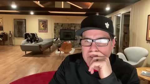 Snapshot of groovycouvie chatting on 02.04.25 groovycouvie online show from 02.04.25