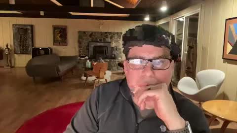 Snapshot of groovycouvie chatting on 03.06.25 groovycouvie online show from 03.06.25