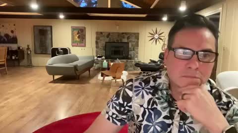 Snapshot of groovycouvie chatting on 03.08.25 groovycouvie online show from 03.08.25