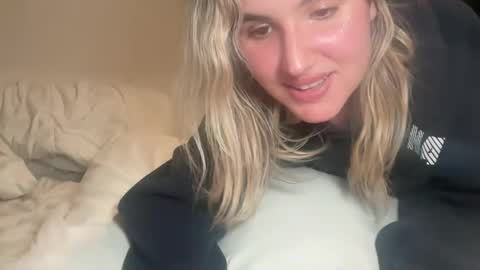 grrlgod online show from 03.01.25