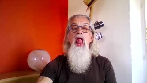 Grybear online show from 10.04.25