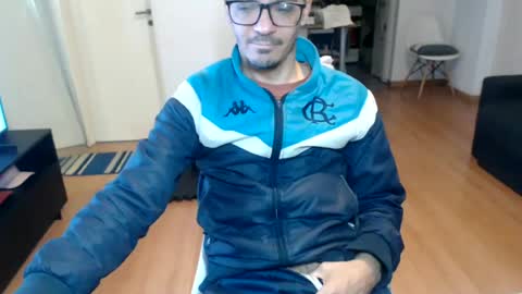 Snapshot of guachin_new chatting on 06.15.26 guachin_new online show from 06.15.26
