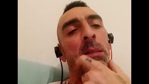 Snapshot of guanchoe chatting on 02.11.25 guanchoe online show from 02.11.25