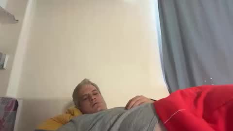 Snapshot of guardiannif_ chatting on 02.10.26 guardiannif_ online show from 02.10.26