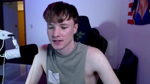 Snapshot of gucciboi4 chatting on 01.25.25 gucciboi4 online show from 01.25.25