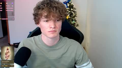 Snapshot of gucciboi4 chatting on 01.11.26 gucciboi4 online show from 01.11.26