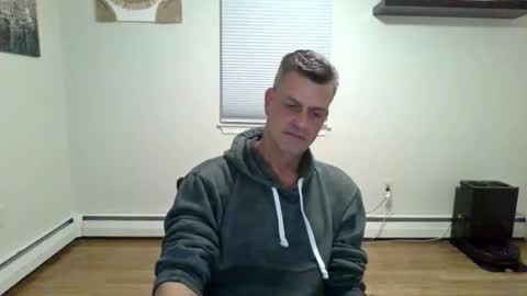 Snapshot of gudguy2025 chatting on 11.30.25 gudguy2025 online show from 11.30.25