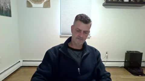 Snapshot of gudguy2025 chatting on 12.02.25 gudguy2025 online show from 12.02.25