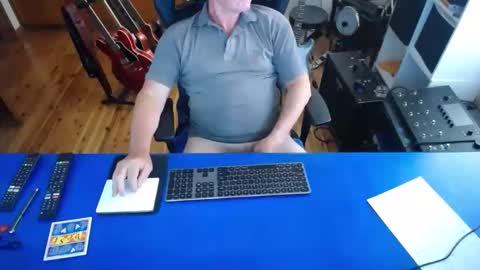 guesswhatigot2 online show from 02.01.25