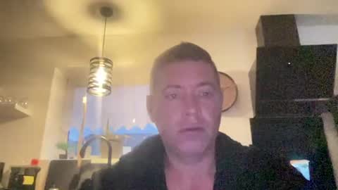 guil0 online show from 09.18.25