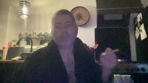 guil0 online show from 11.06.25