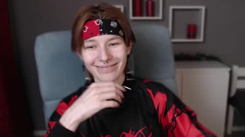 guitarandangell online show from 12.17.25