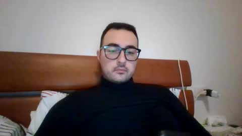 Snapshot of gullit93 chatting on 02.22.26 gullit93 online show from 02.22.26