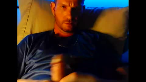 Snapshot of gunz83 chatting on 06.09.26 Tommy online show from 06.09.26