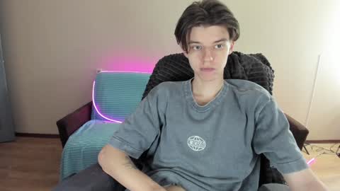 Snapshot of guy_liam1 chatting on 12.22.24 guy_liam1 online show from 12.22.24