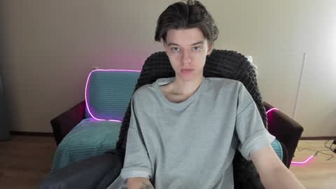 Snapshot of guy_liam1 chatting on 12.30.24 guy_liam1 online show from 12.30.24