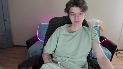 Snapshot of guy_liam1 chatting on 01.14.25 guy_liam1 online show from 01.14.25