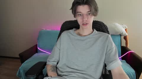 Snapshot of guy_liam1 chatting on 01.20.25 guy_liam1 online show from 01.20.25